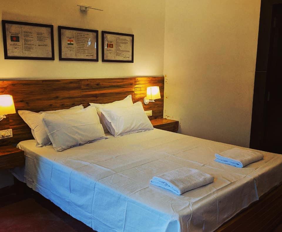มายาส Hotel ชานตี นิเคทัน ภายนอก รูปภาพ